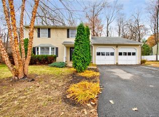 110 Inwood Ln, Bristol, CT 06010