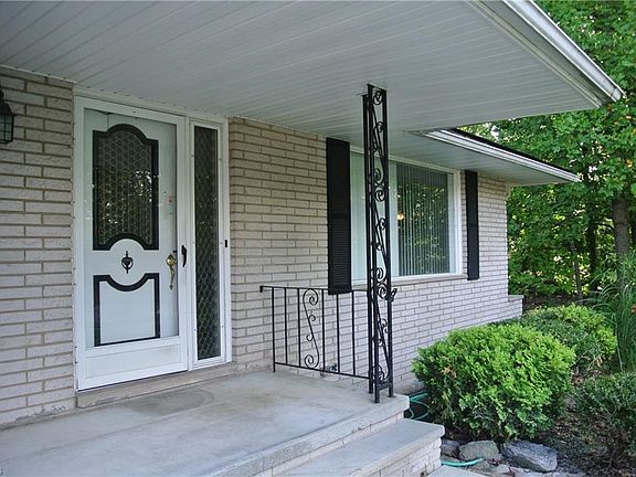 3rd image of 8989 Cottonwood Ln