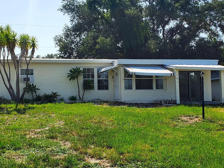 161 6th Ct SW — Photo 3