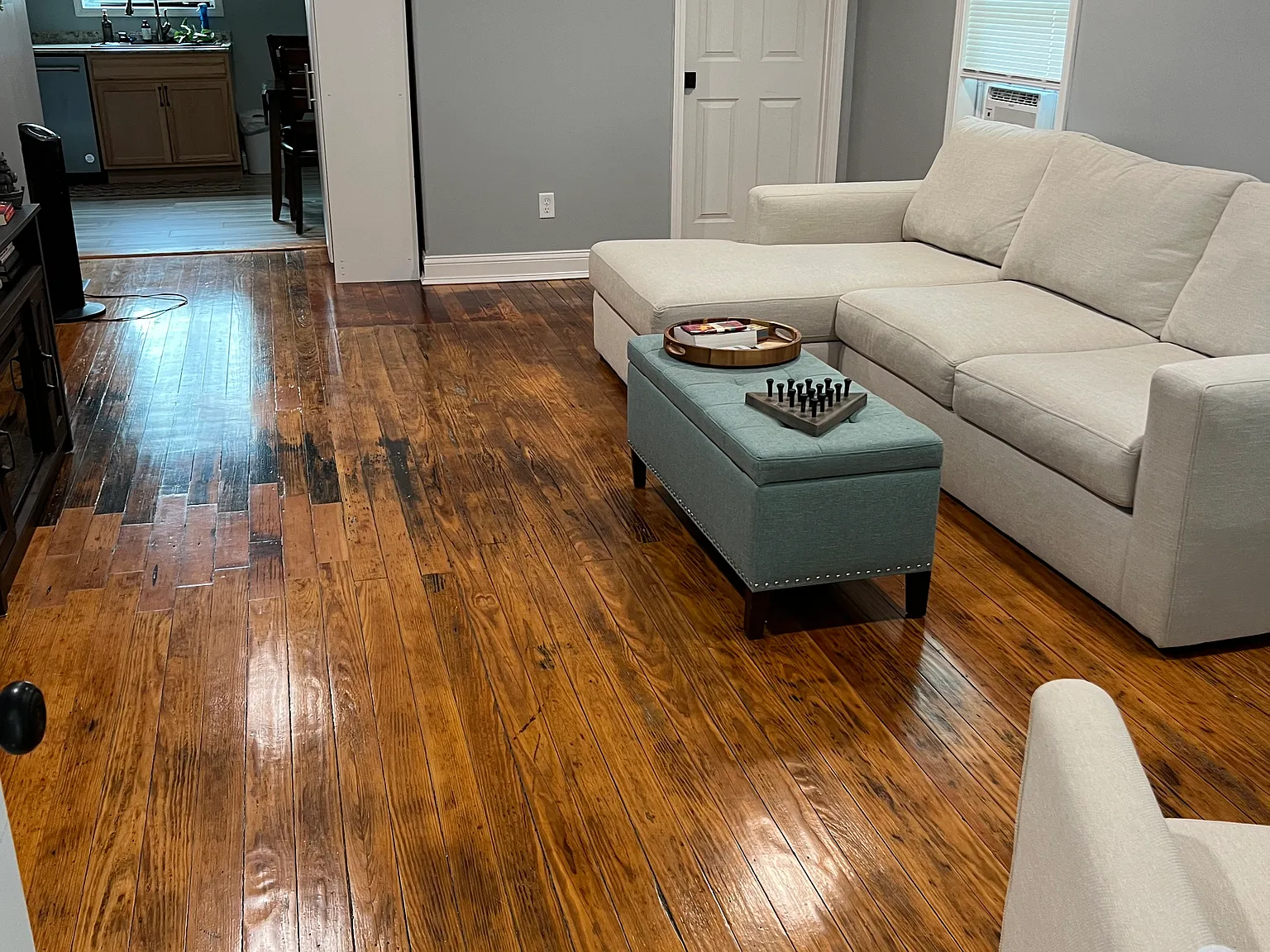 2 bed, 738 sqft, $1,400 — Photo 3