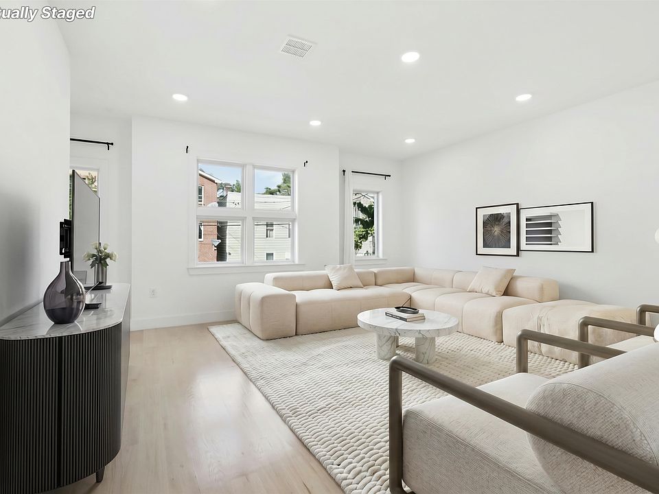 1st image of 131 Zabriskie St
