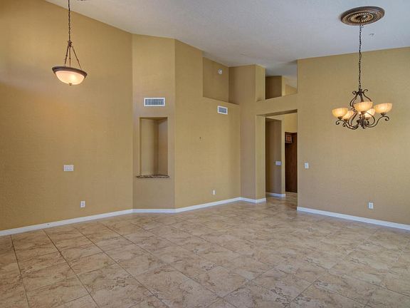 Dining/Living room