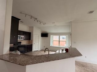 2104 Long Forest Rd, Heartland, TX 75126