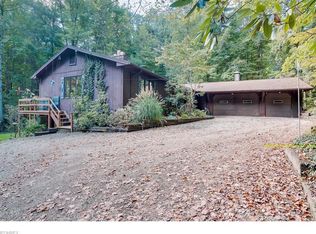 13115 Meadowwood Dr, Chardon, OH 44024