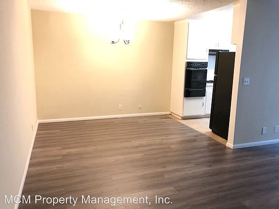 2nd image of 1315 N Fuller Ave APT 2