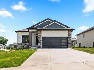 374 Sierra Trce, Coralville, IA