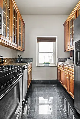 Sold by Compass | media 4