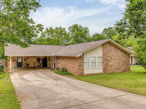 2nd image of 129 Camillia Cir