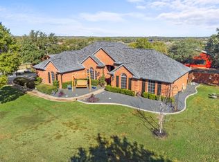 105 Bolivar Dr, Weatherford, TX 76085