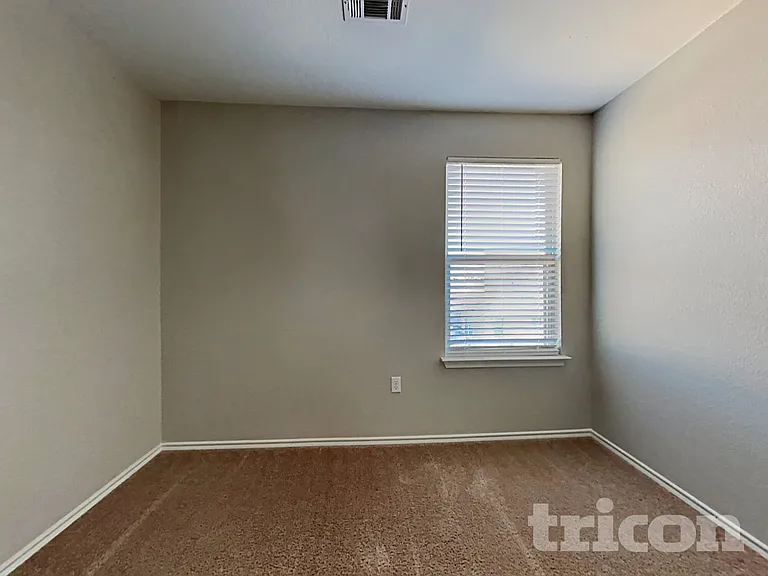 15102 Verela Dr — Photo 12
