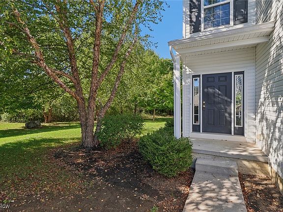 3rd image of 731 Westpointe Dr