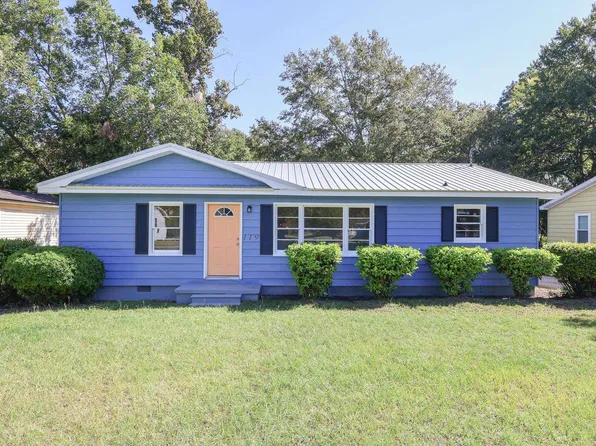 119 S 4th St, Cochran, GA 31014