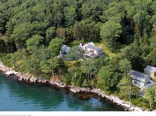 22 Sea Surf Rd, East Boothbay, ME 04544