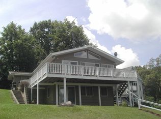 W5662 Ridge Rd, Elkhorn, WI 53121