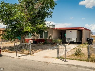 704 Kings Ave, North Las Vegas, NV, 89030