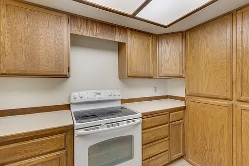16008 Village Green Dr #A — Photo 12