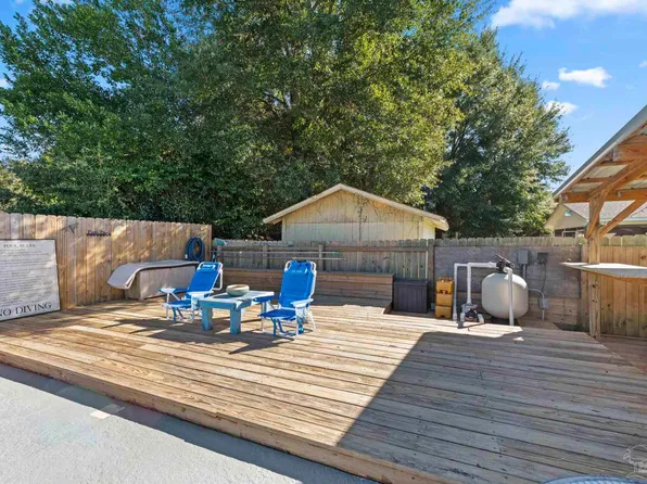 8494 Olympia Rd, Pensacola, FL 32514