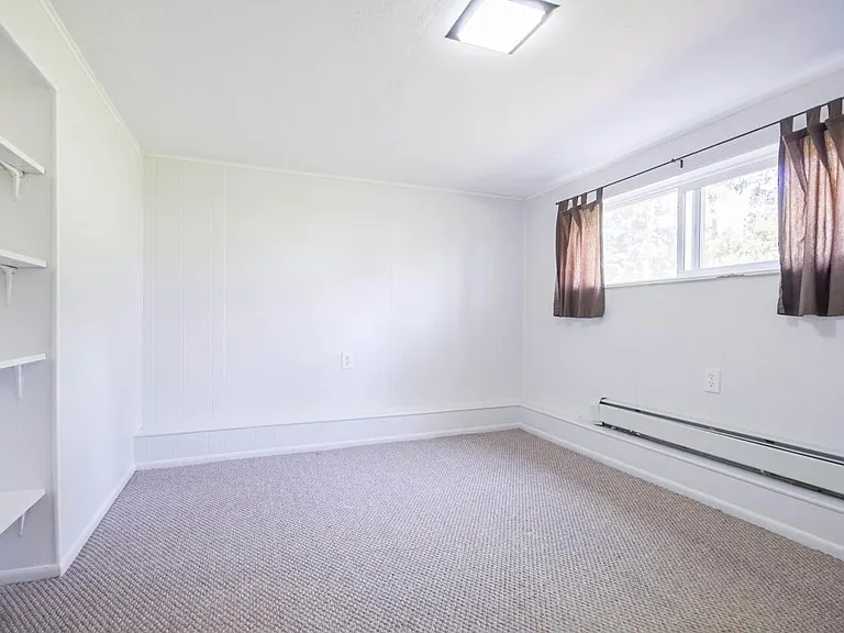 380 N Irving St — Photo 10