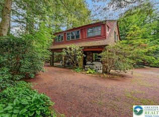 37 Cove Rd, Bear Creek, PA 18602