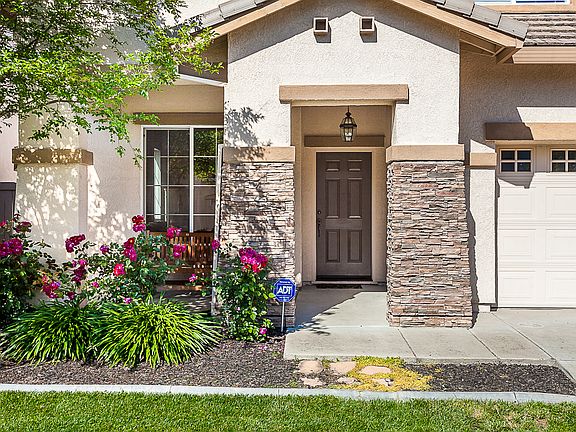 3rd image of 2208 Catherwood Way