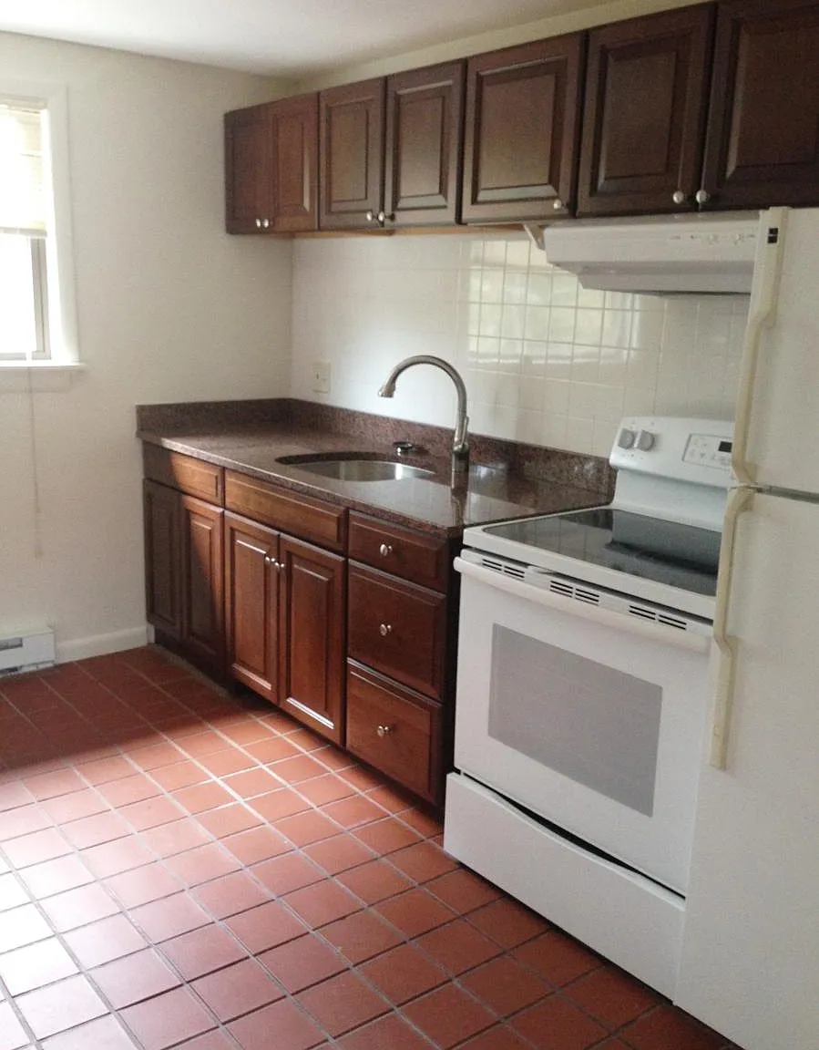 2 bed, 725 sqft, $2,050 — Photo 3