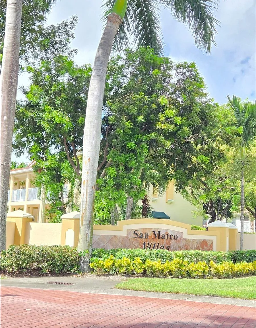 San Marco Villas Condo — Photo 1