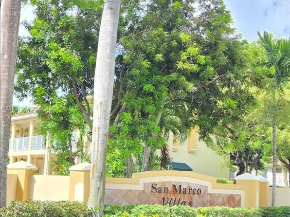 6900 NW 179th St #1061, Hialeah, FL 33015