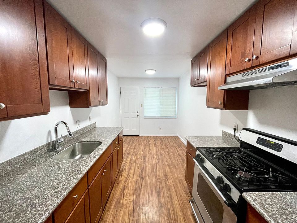 7884-7886 Ney Ave - 7884-7886 Ney Ave Oakland, CA | Zillow