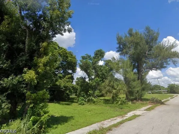 3305 Handy Ct, Fort Myers, FL 33916