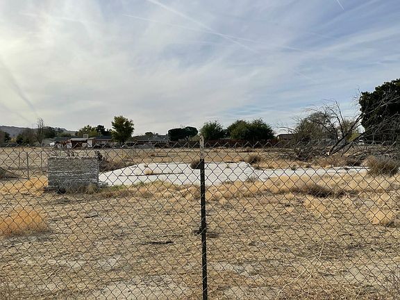 3rd image of 40535 174th St E