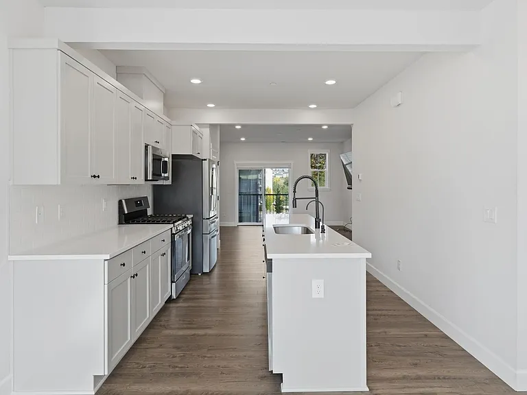 17025 SW Friendly Ln — Photo 8