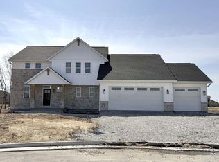 4065 N Hegner Farm Ct, Appleton, WI 54913