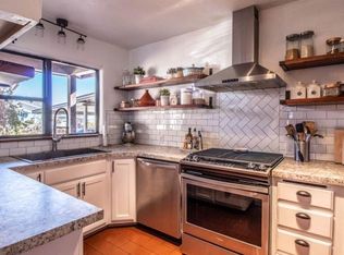 1221 N Chaco Ave, Farmington, NM 87401