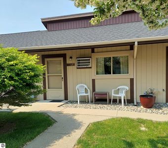 202 E Water Ave UNIT 11, Oscoda, MI, 48750