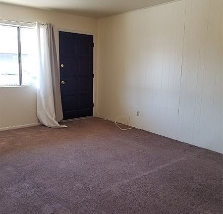 3rd image of 807 3rd St #10