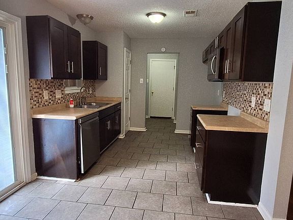 4th image of 4346 Grand Cedar Ln