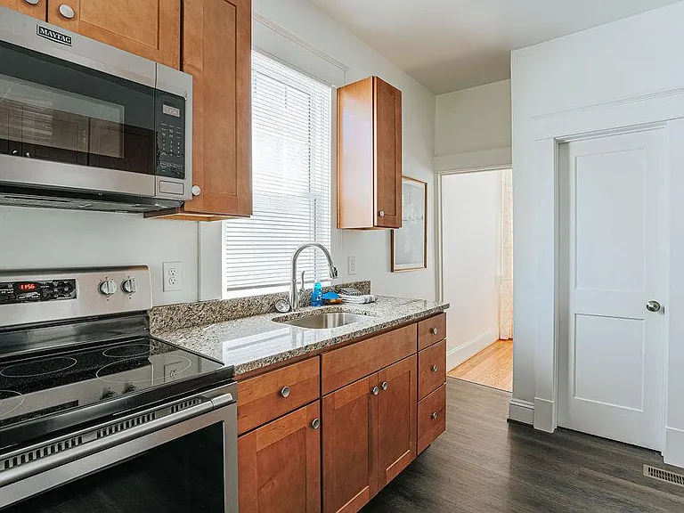 2311 Fontaine Ave — Photo 9