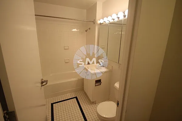 Rented by Space Marketing Shop | media 5