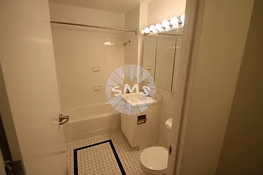 Rented by Space Marketing Shop