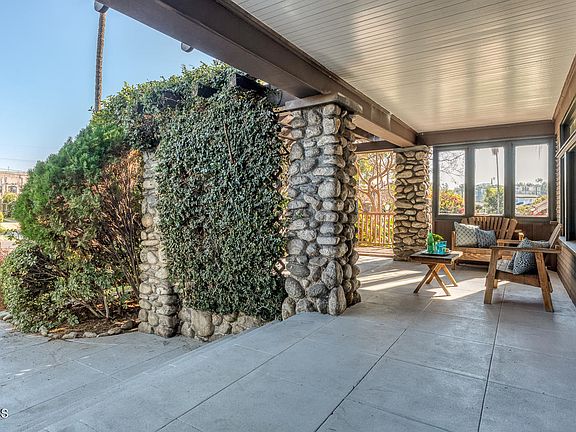 4th image of 5671 Berkshire Dr