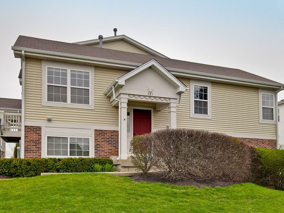 Rare 2 story corner unit