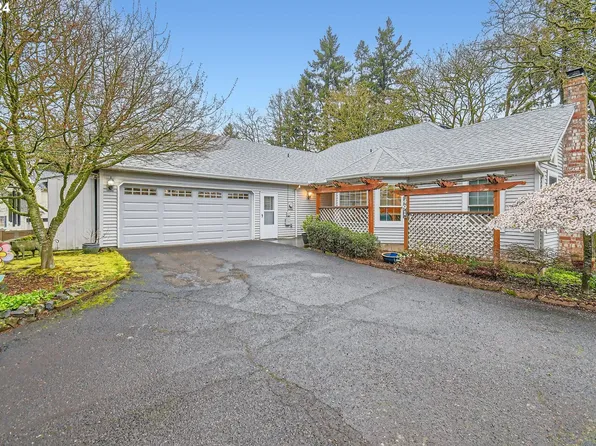 491 Grey Cliffs Ct, Saint Helens, OR 97051