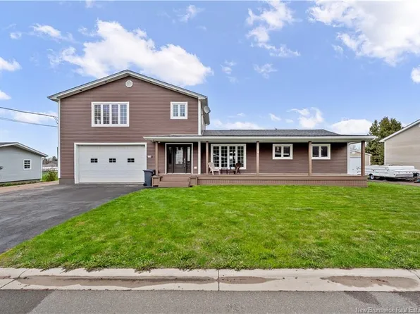 116 Brown St, Shediac, NB E4P 1J7