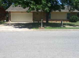 220 E Vicksburg St, Broken Arrow, OK 74011