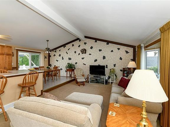 4th image of 3100 Marda Dr