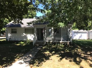 215 W Elm St, Flora, IN 46929