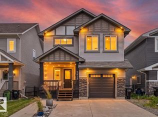 7613 Schmid Cres NW, Edmonton, AB T6R 0K4