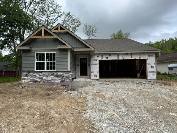 542 Mill Spgs, Coatesville, IN 46121