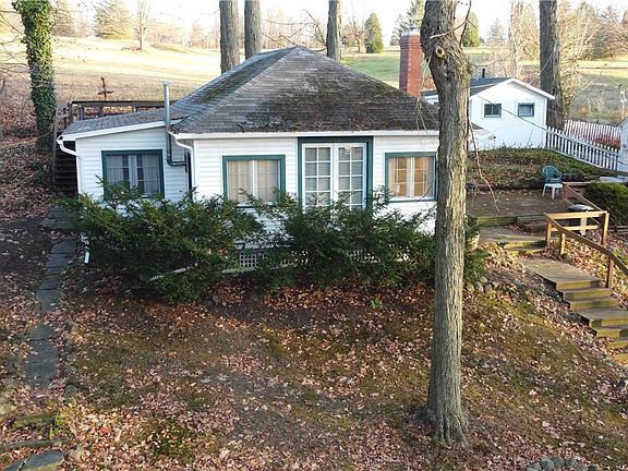 2nd image of 1312 Country Club Dr