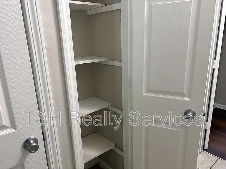 4303 Norwaldo Ave — Photo 17